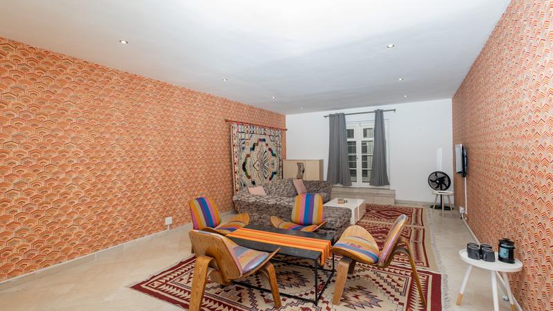 10 Bedroom Property for Sale in Constantia Western Cape